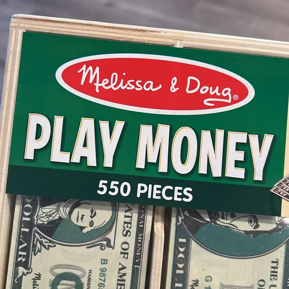 Melissa & Doug PLAY MONEY 550 PIECES